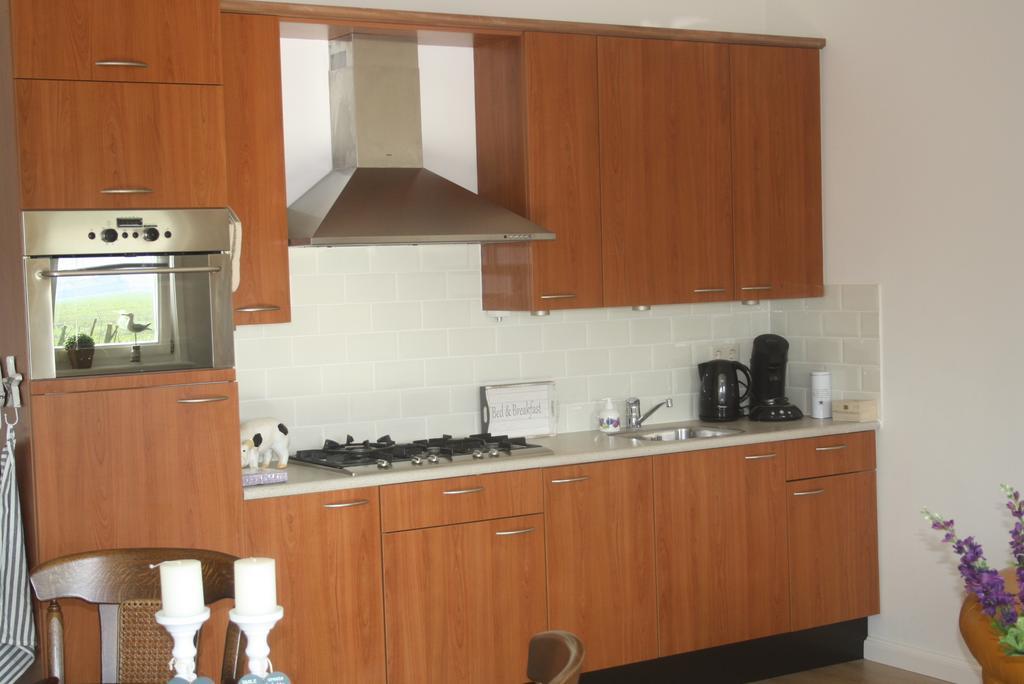 Apartamento De Nieuwe Stal Scherpenisse Habitación foto